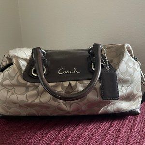 Coach Bag Signature Print